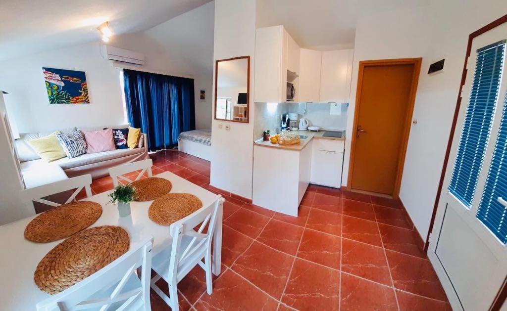 Apartment Barbaresko Lumbarda