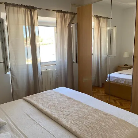 Apartments Barbaresko Lumbarda Extérieur photo